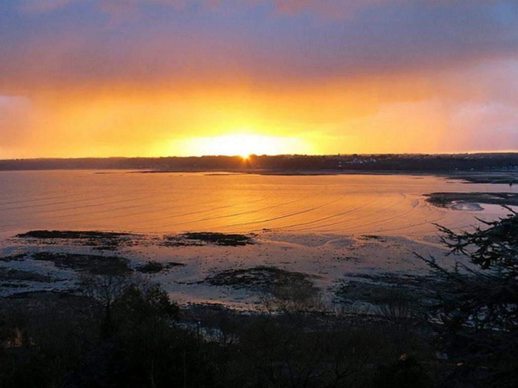 La Presqu' Ile Du Lenn Face A La Mer Apartment Louannec Bagian luar foto