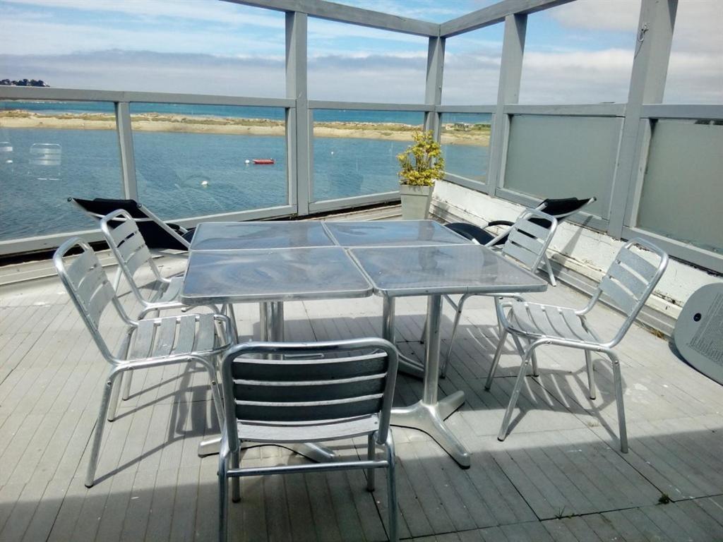 La Presqu' Ile Du Lenn Face A La Mer Apartment Louannec Bagian luar foto