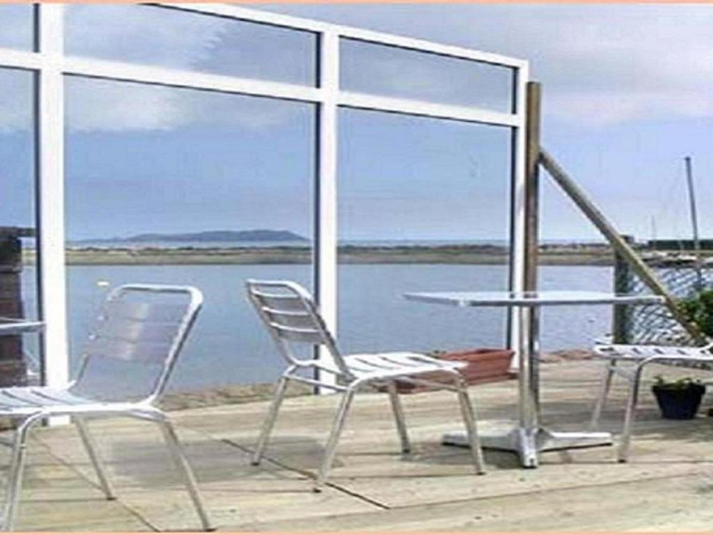 La Presqu' Ile Du Lenn Face A La Mer Apartment Louannec Bagian luar foto