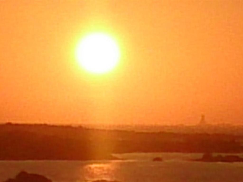 La Presqu' Ile Du Lenn Face A La Mer Apartment Louannec Bagian luar foto