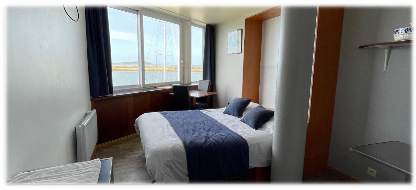 La Presqu' Ile Du Lenn Face A La Mer Apartment Louannec Bagian luar foto