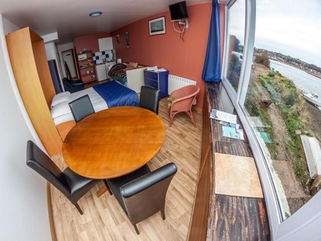 La Presqu' Ile Du Lenn Face A La Mer Apartment Louannec Bagian luar foto
